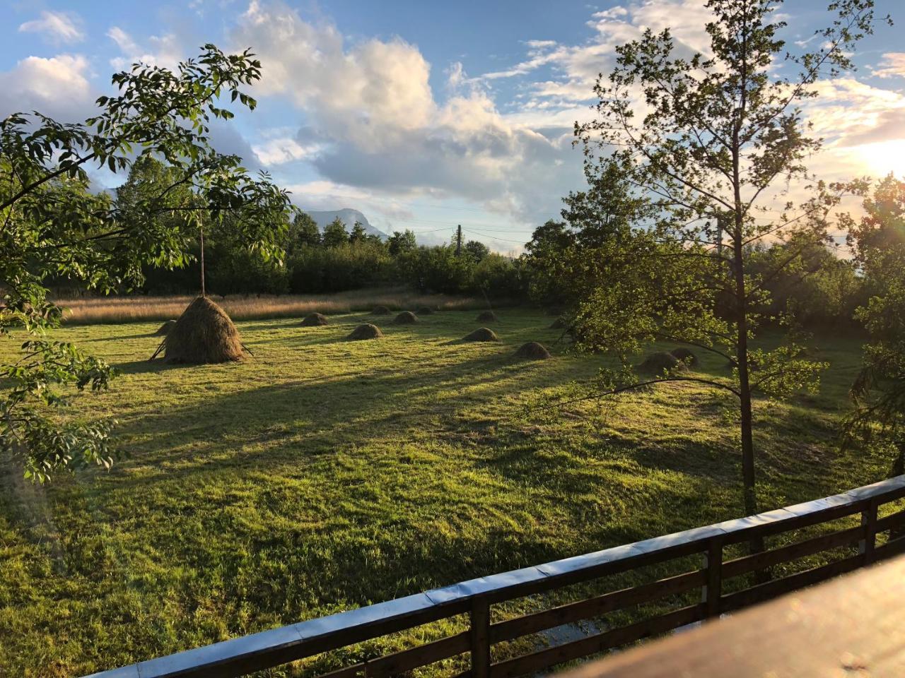 Soare-N Maramures Budeşti المظهر الخارجي الصورة